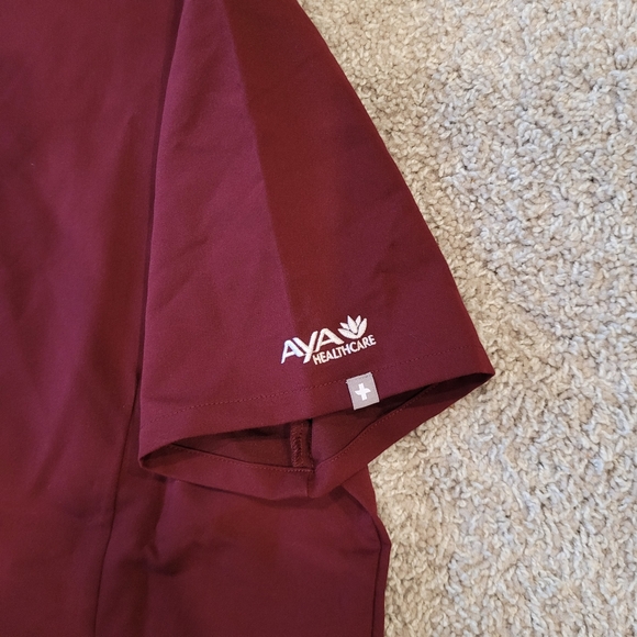 Figs L Technical Collection Burgundy Aya Embroidery - Picture 9 of 9